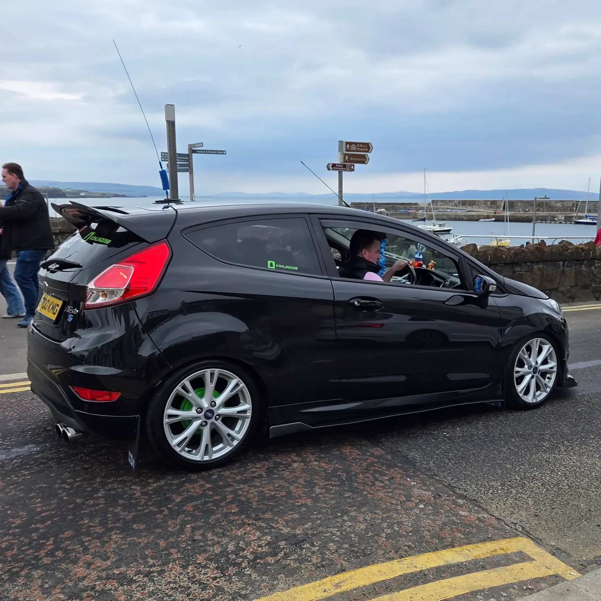 Easter Sunday madness at the port 2025