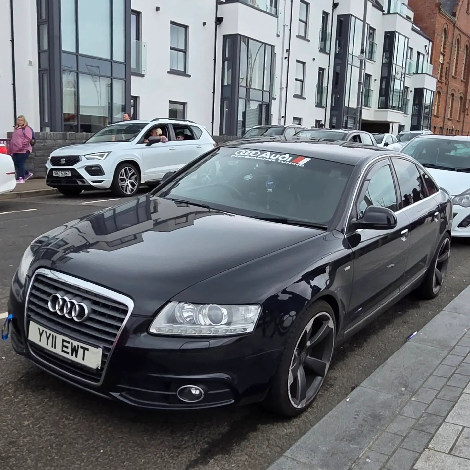 Easter Sunday madness at the port 2025