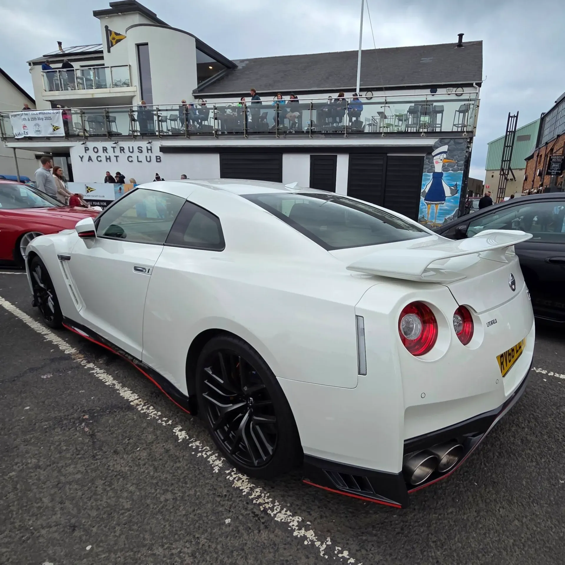 Easter Sunday madness at the port 2025