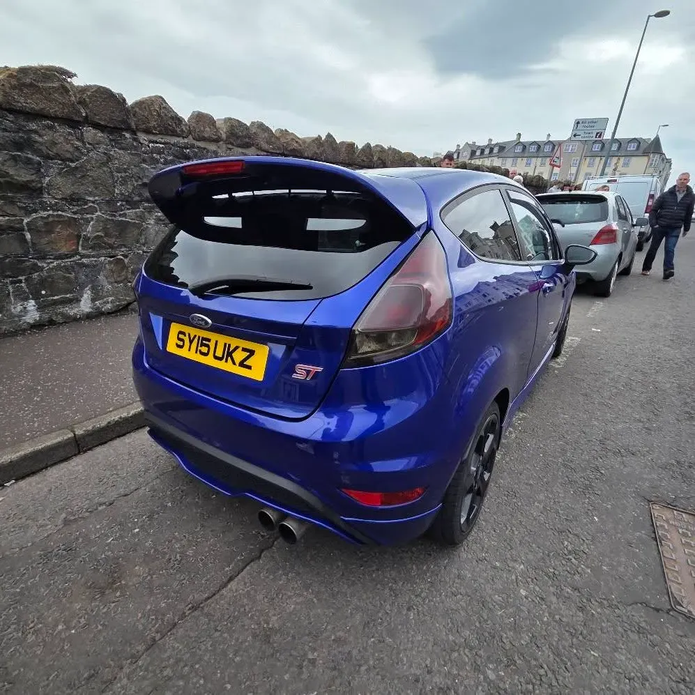 Easter Sunday madness at the port 2025