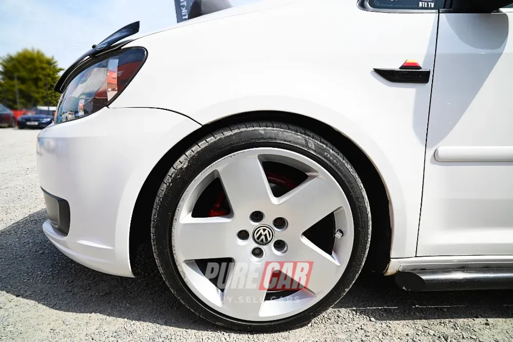 Cars & Coffee at Eddie Irvine Sports – Sunday, 11th May